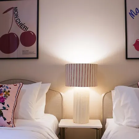 Apartment Elegance And Parisian Charm Tuileries Paris