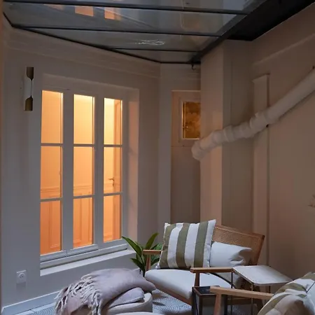 Apartment Elegance And Parisian Charm Tuileries Paris